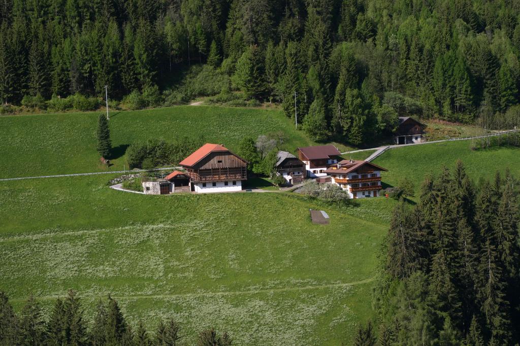 Luech Da Grones San Vigilio Di Marebbe Exterior foto